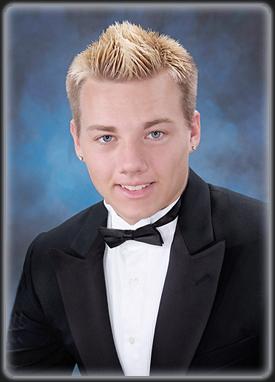 Graduation-Picture-Boy-Tuxedo