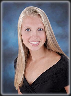 Yearbook-Graduation-Picture-Girl-Drape